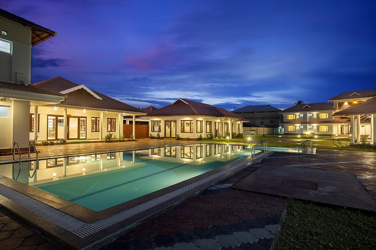 Le Coffee Resort Sultan Bathery Exterior photo